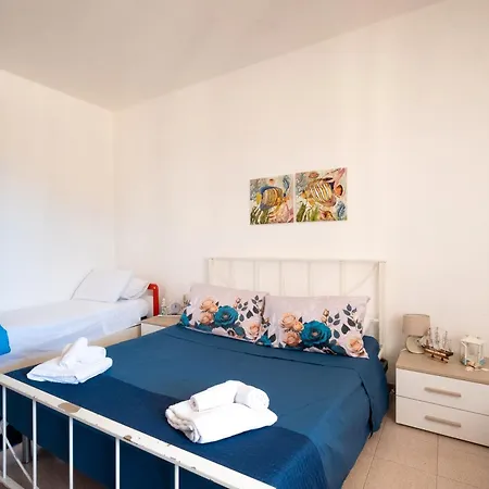 Blue Infinity Charme サン・ティジドーロ