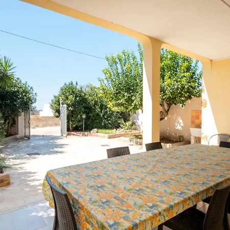 Blue Infinity Charme Ferienhaus Sant Isidoro (Apulia)